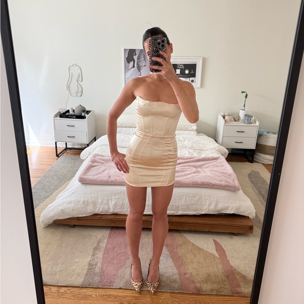Oh Polly strapless dress